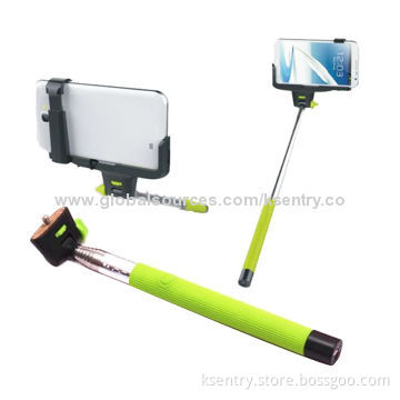 Handheld monopod for smartphones